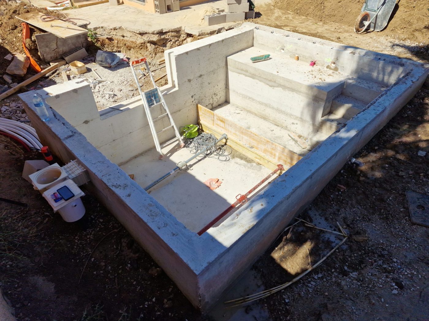 Structure béton d'une piscine