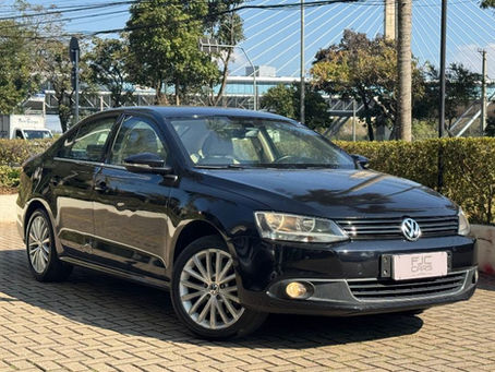 Carro Volkswagen Jetta Highline 2.0 TSI