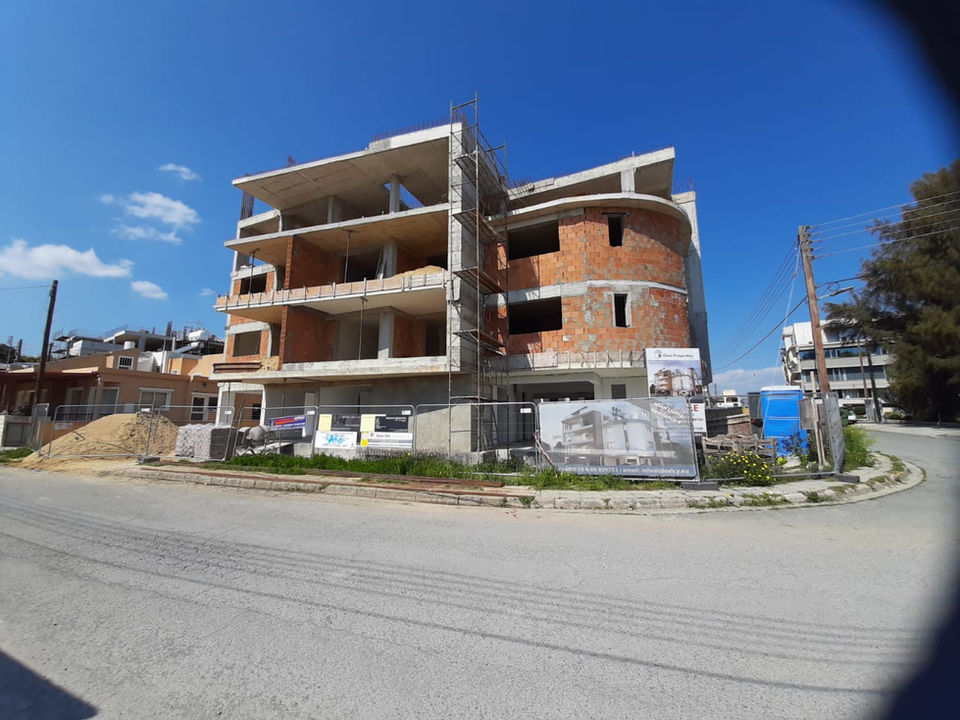 8. 27.3.2022 1st & 2nd floor brickwork (2).jpeg