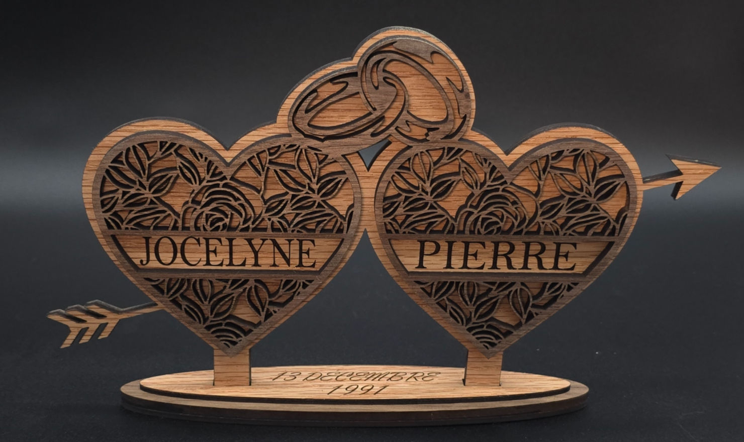 STUNNING TABLE PIECE