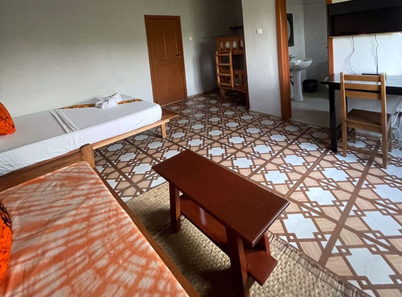 Family room in hotel in Elmina