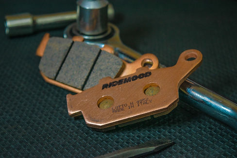 Sintered pads.JPG