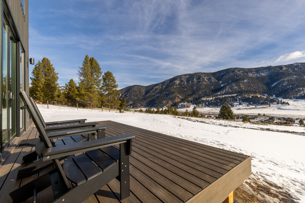 72 Solar Ranch deck1