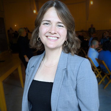 Headshot_Sarah Omicioli.png