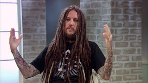 Korn: por meio de post, guitarrista pede respeito à comunidade transgênero
