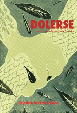 This collection of essays is a reminder we are human because we care about each other. A heavy yet informative read that will lead you to rethink how we confront violence, pain, and the uncertainty of an ever-changing world.
Esta recopilación de ensayos nos recuerda que somos humanos porque nos preocupamos los unos por los otros. Una lectura densa pero instructiva que te llevará a replantearte cómo afrontamos la violencia, el dolor y la incertidumbre de un mundo en constante cambio.