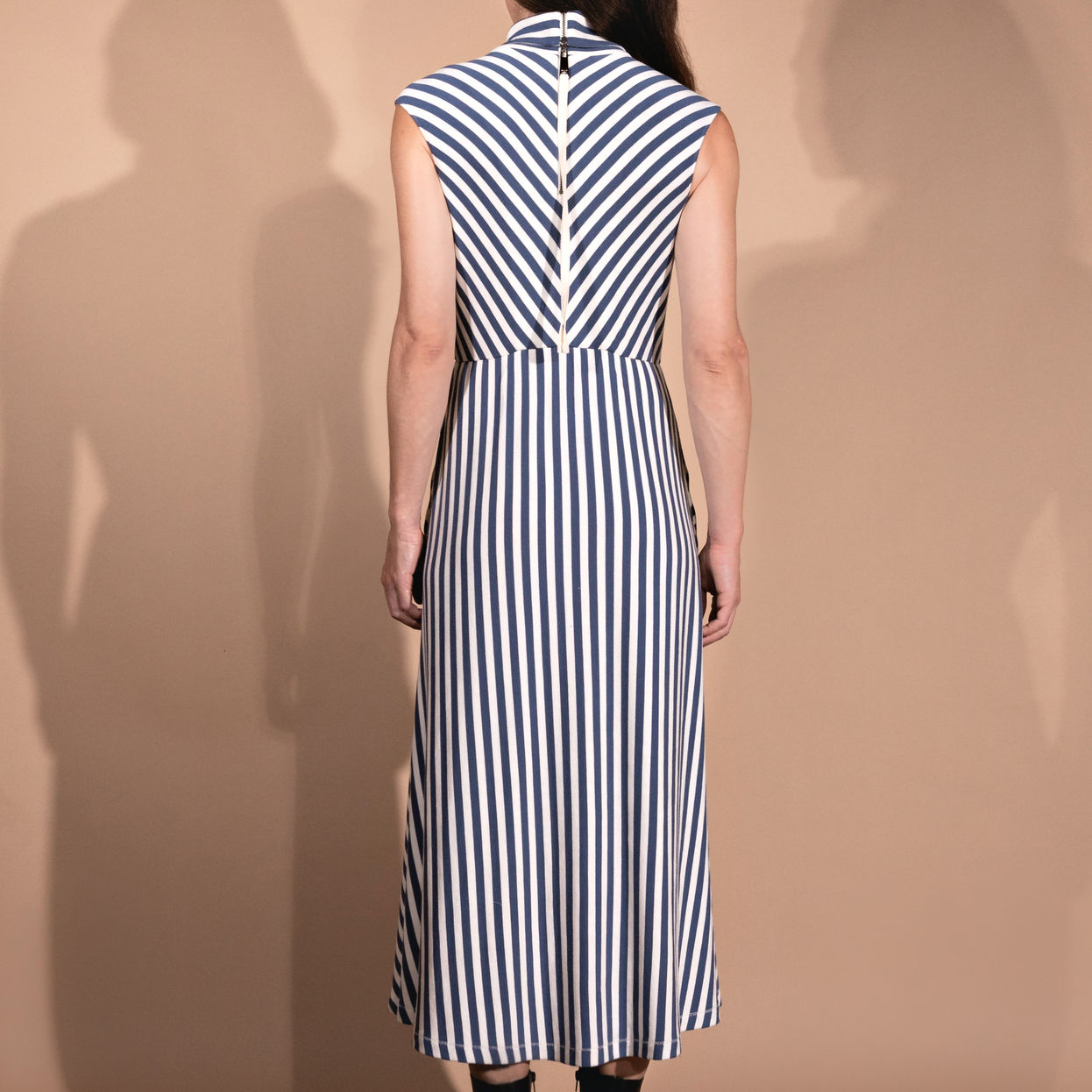 VESTIDO_LIVIA_216109 (4).jpg