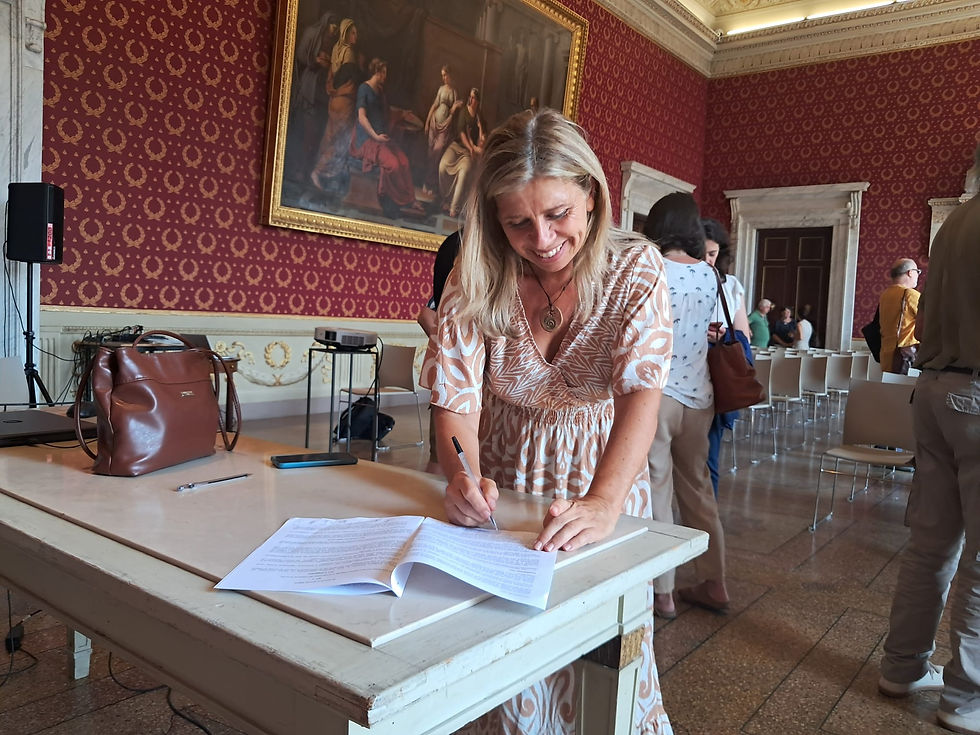 Abbiamo firmato un impegno! 🌱 Un seme che germoglierà in nuovi progetti di cura, inclusione e comunità. A Palazzo Ducale, a Lucca, abbiamo sottoscritto con orgoglio un protocollo per la promozione dell’Agricoltura Sociale nella nostra provincia.