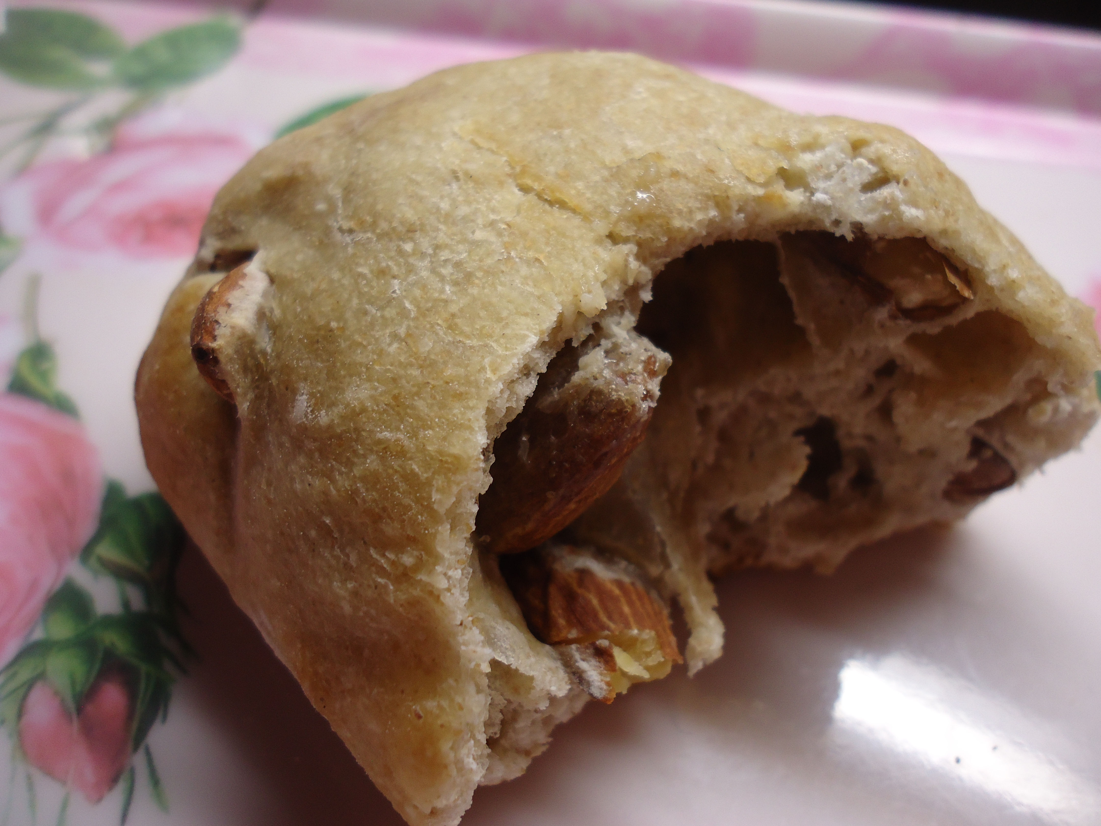 リュスティックアーモンド