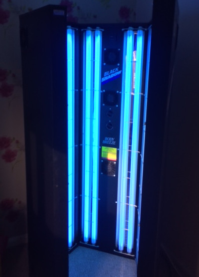 Black shadow sunbed hire