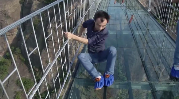 long-glass-bridge-dare.jpg