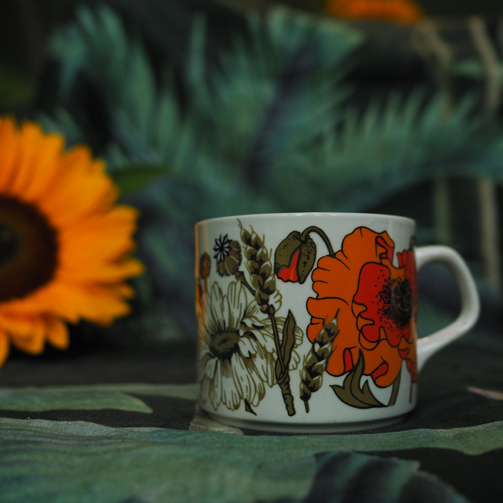 Vintage mid century Meakin poppy coffee cup candle, mocha fragrance