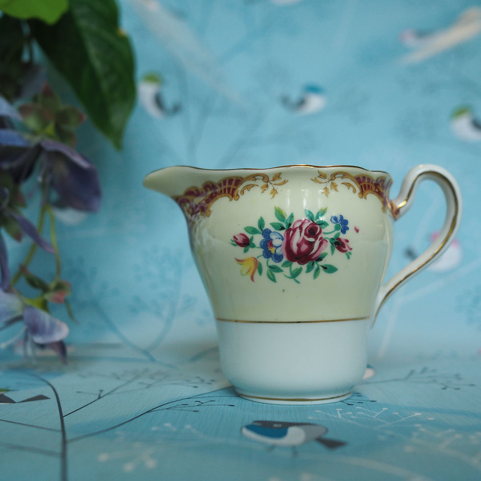 Earl Grey & cucumber fragranced natural wax coco soy vintage Colcough milk jug candle