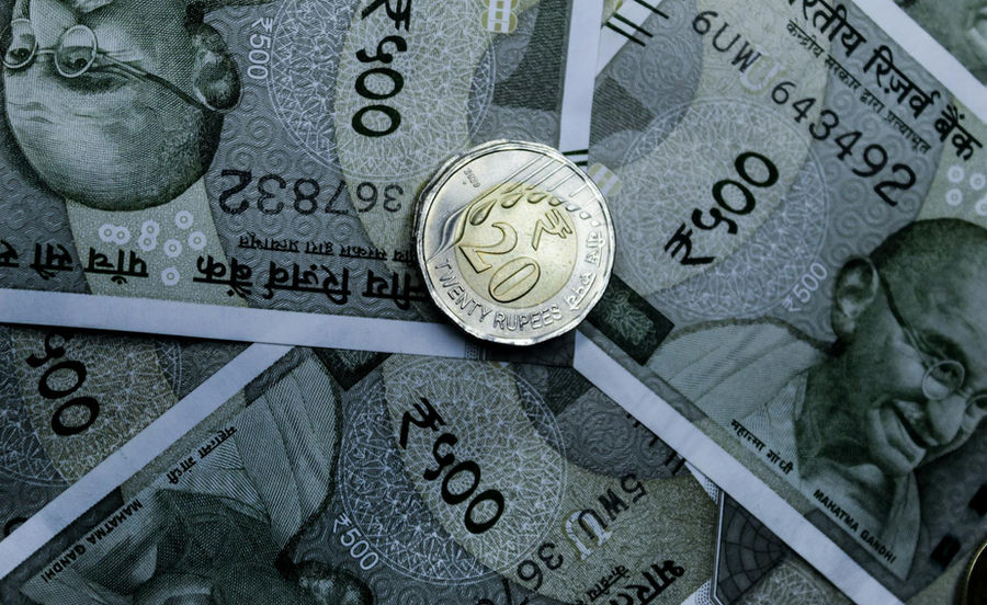 RBI Shifts 104 Tonnes of Gold to Domestic Vaults: What It Means for India’s Forex Reserves