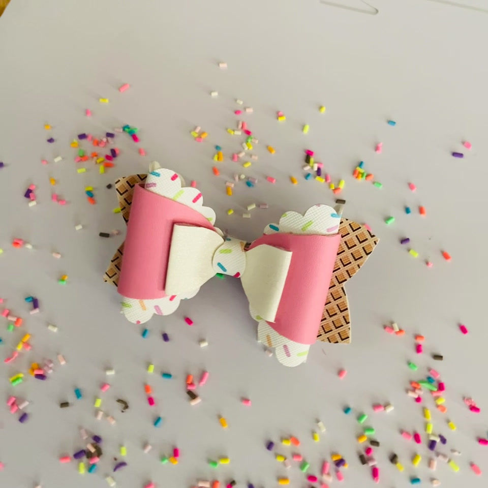 Thumbnail: Ice Cream Sundae Hair Bow