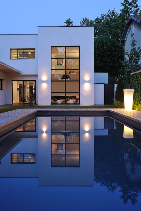 villa contemporaine luxe neuve californienne architecte Lyon Erick Saillet toit plat