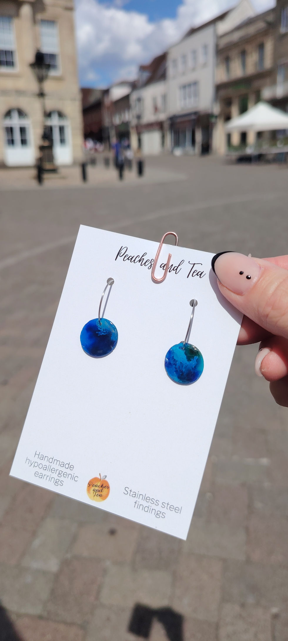 Thumbnail: Pure Shores 11 - Small Circles on Hoops