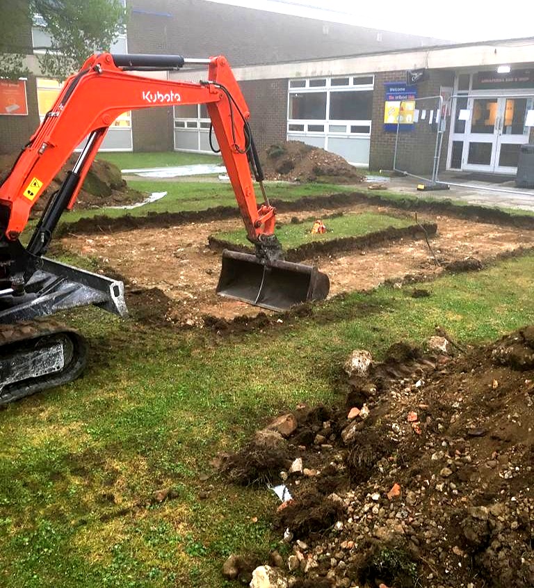 Man & Machine Hire Ashford Kent UK Digger & Driver Hire