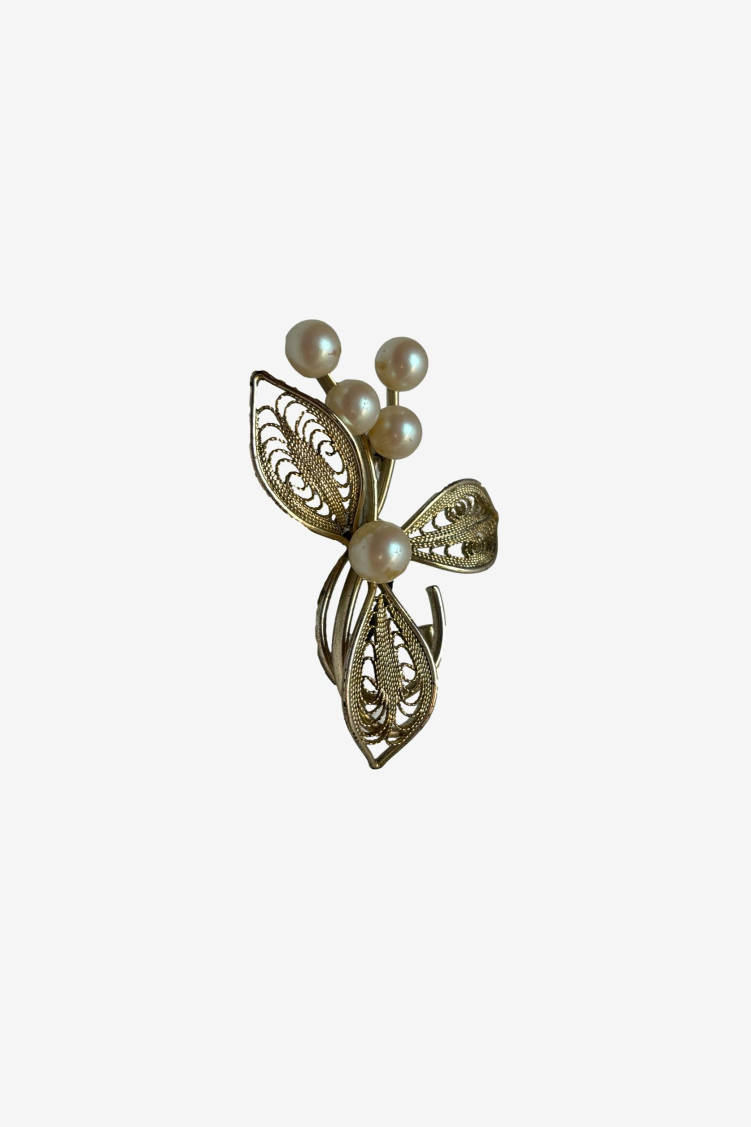 Pearl and Filigree Brooch with Three Leaves