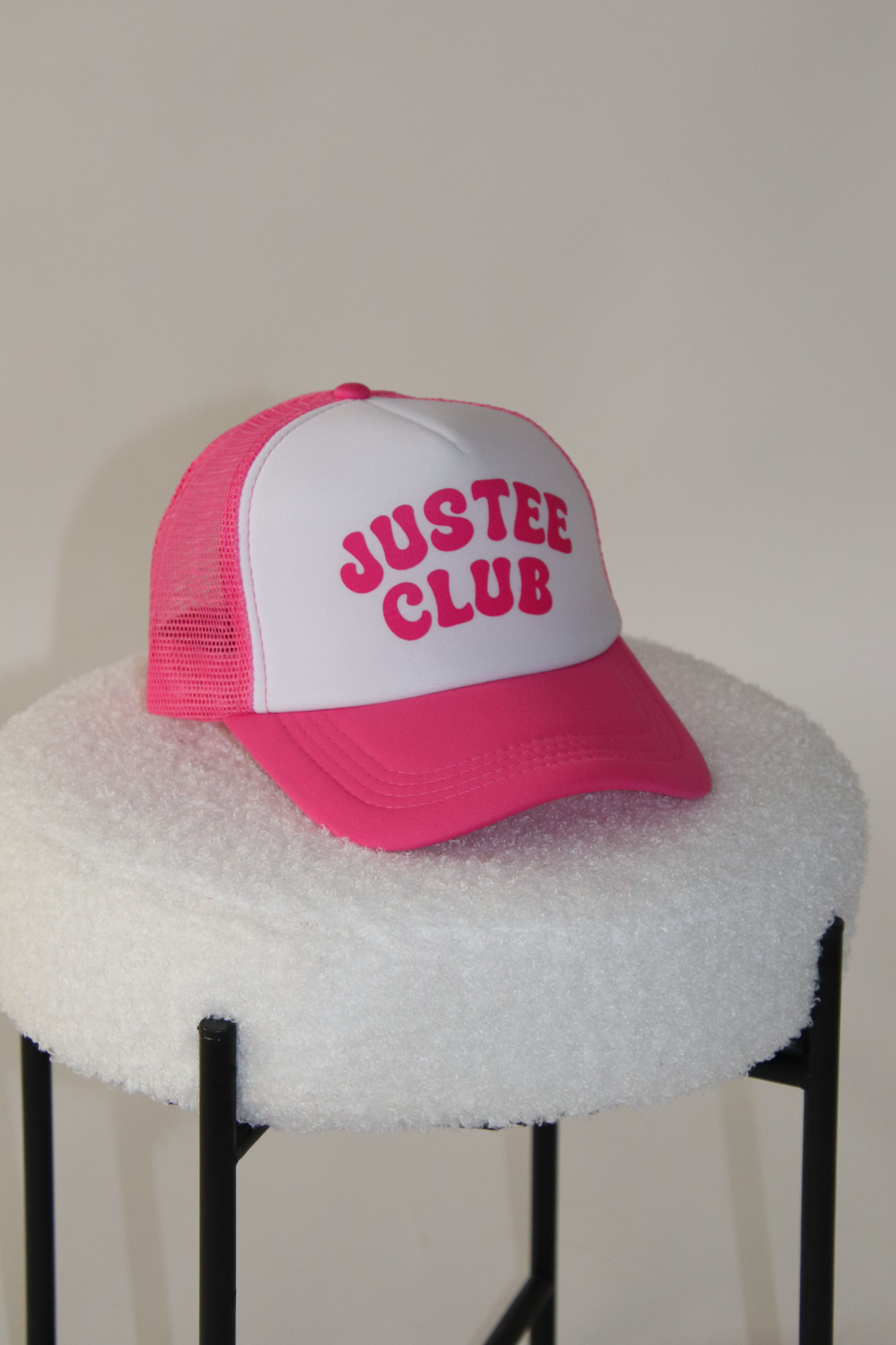 casquette rose justee
