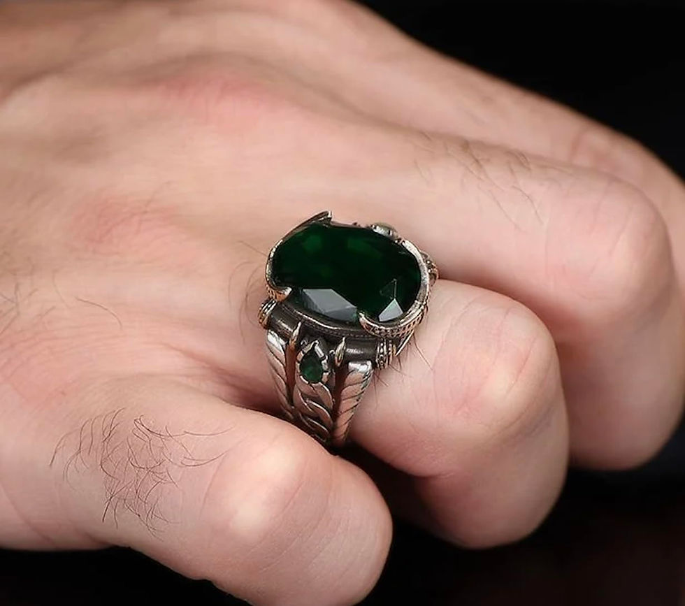 Thumbnail: Emerald Elegance: 925 Sterling Silver Ring with Green Zircon Stone and Basket