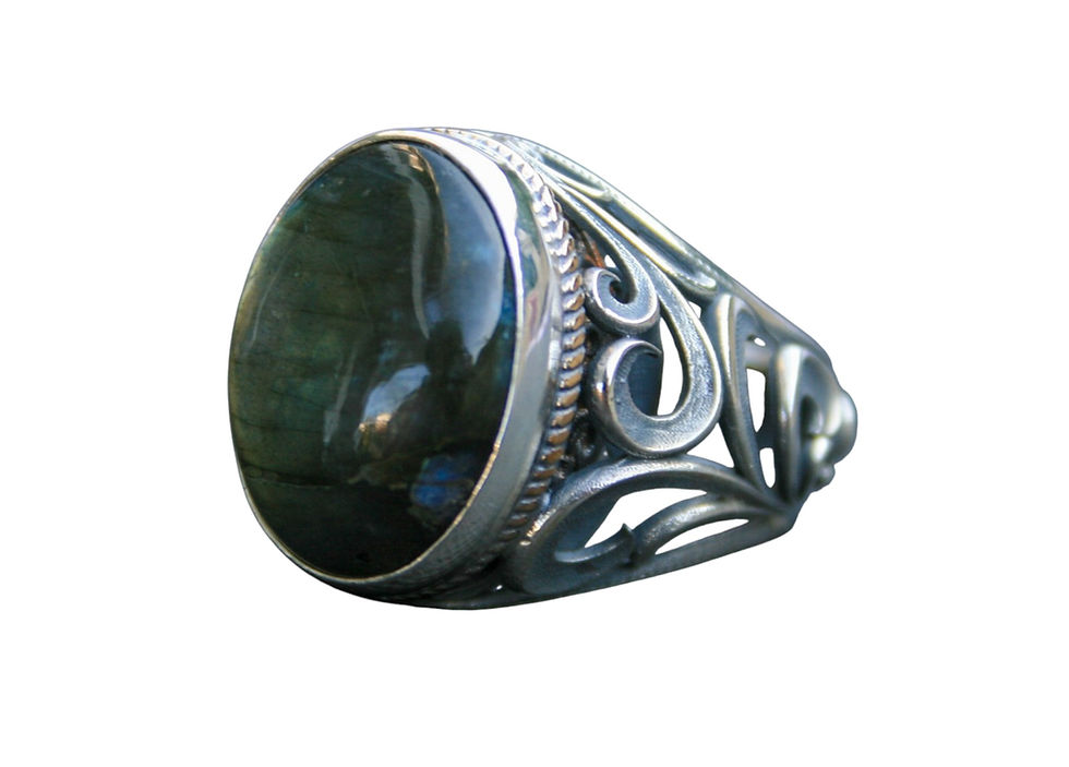 Thumbnail: Vintage Labradorite Silver Ring – Handmade 925 Sterling Gemstone Gift for Him or