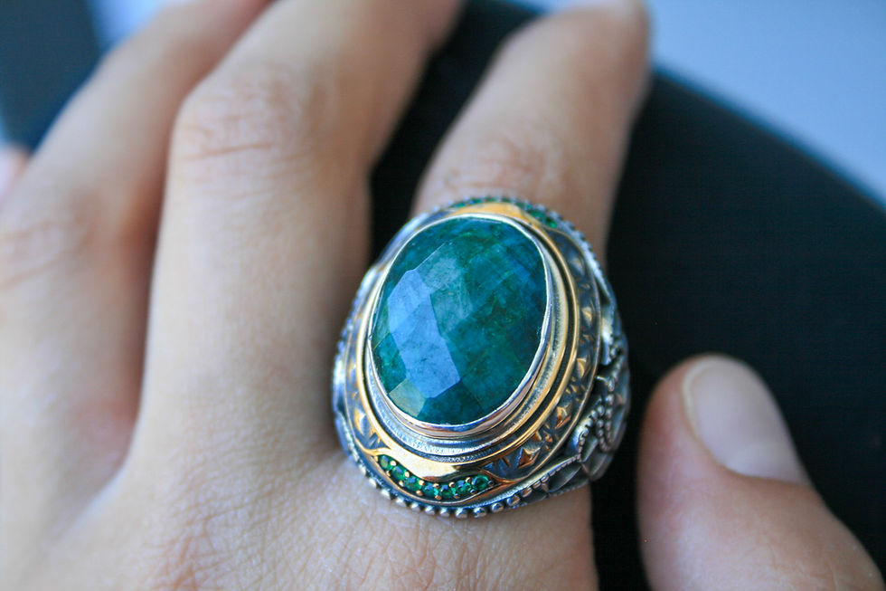 Thumbnail: Vintage Emerald Sterling Silver Ring