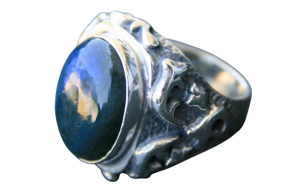 Thumbnail: 925 Sterling Silver Labradorite Ring – Vintage Style Handmade Unisex Gemstone