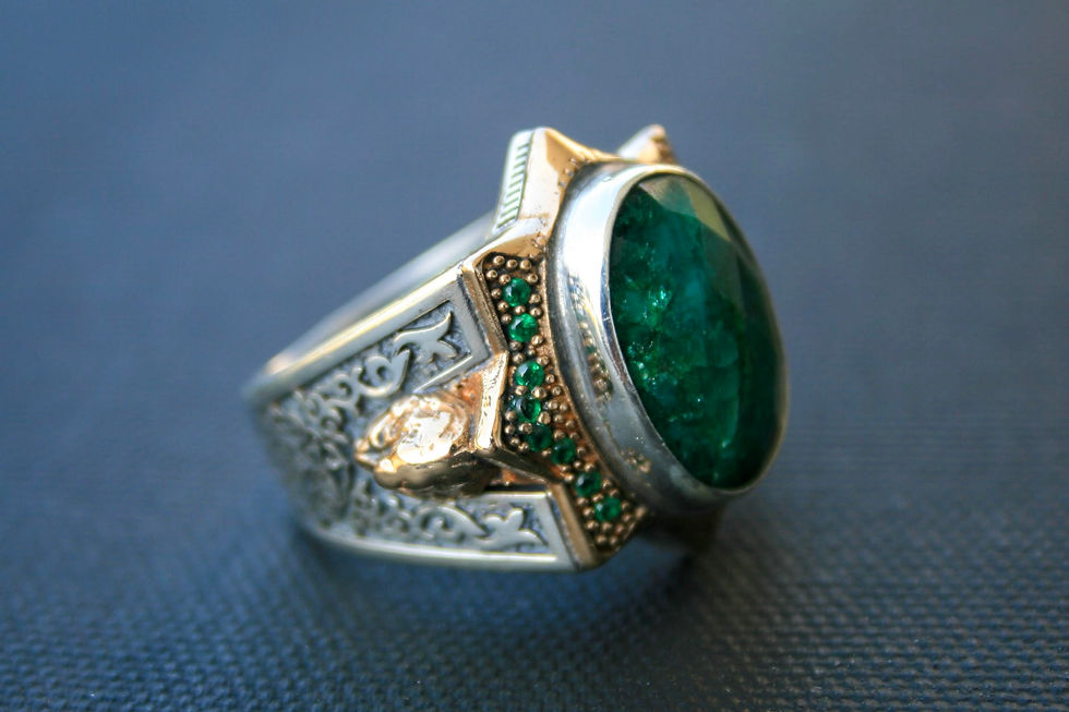 Thumbnail: 925 Sterling Silver Emerald Ring with Anchor Design – Handmade Vintage Style