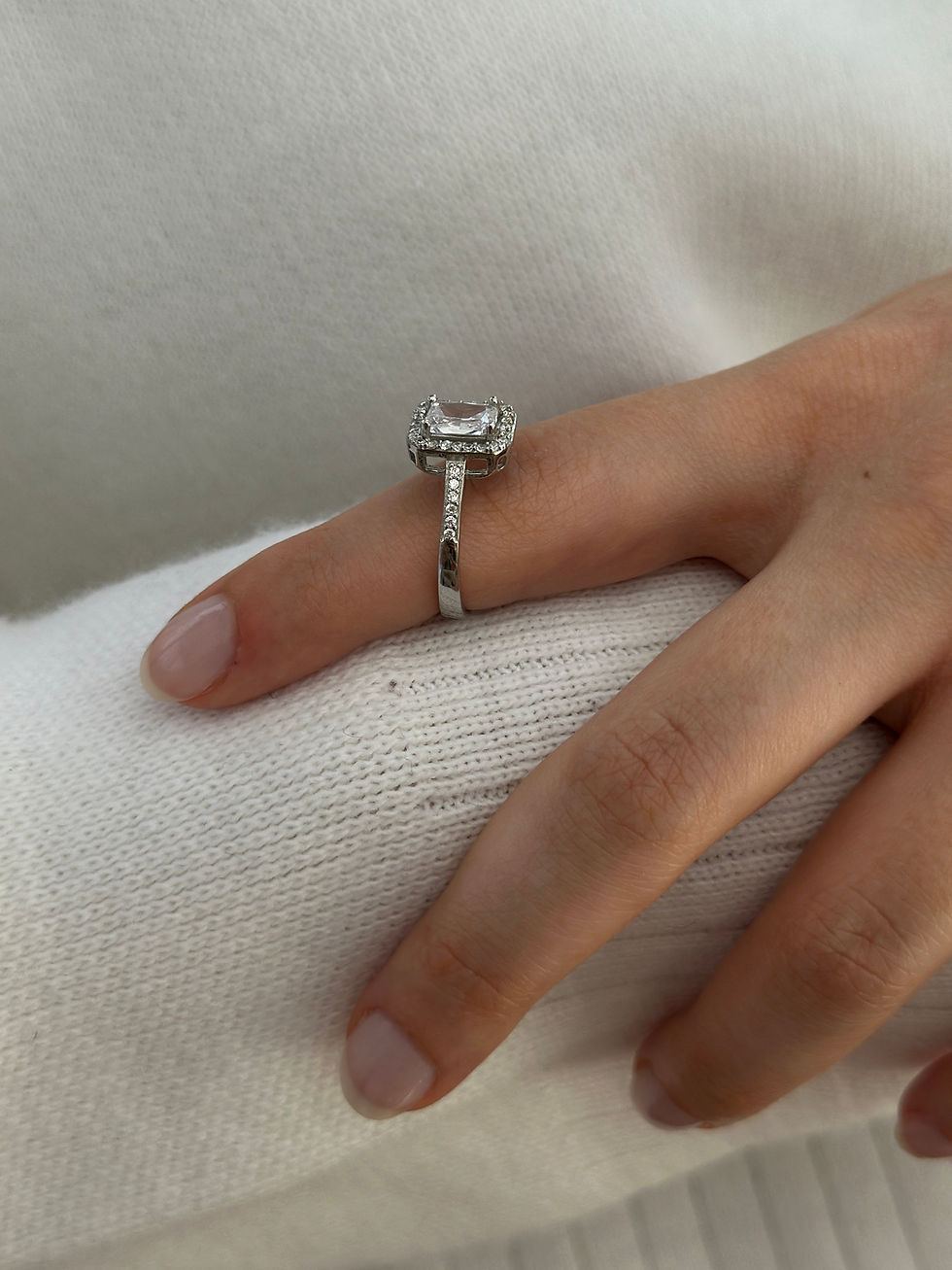 Thumbnail: Elegant Baguette Beauty: Sterling Silver Women's Ring