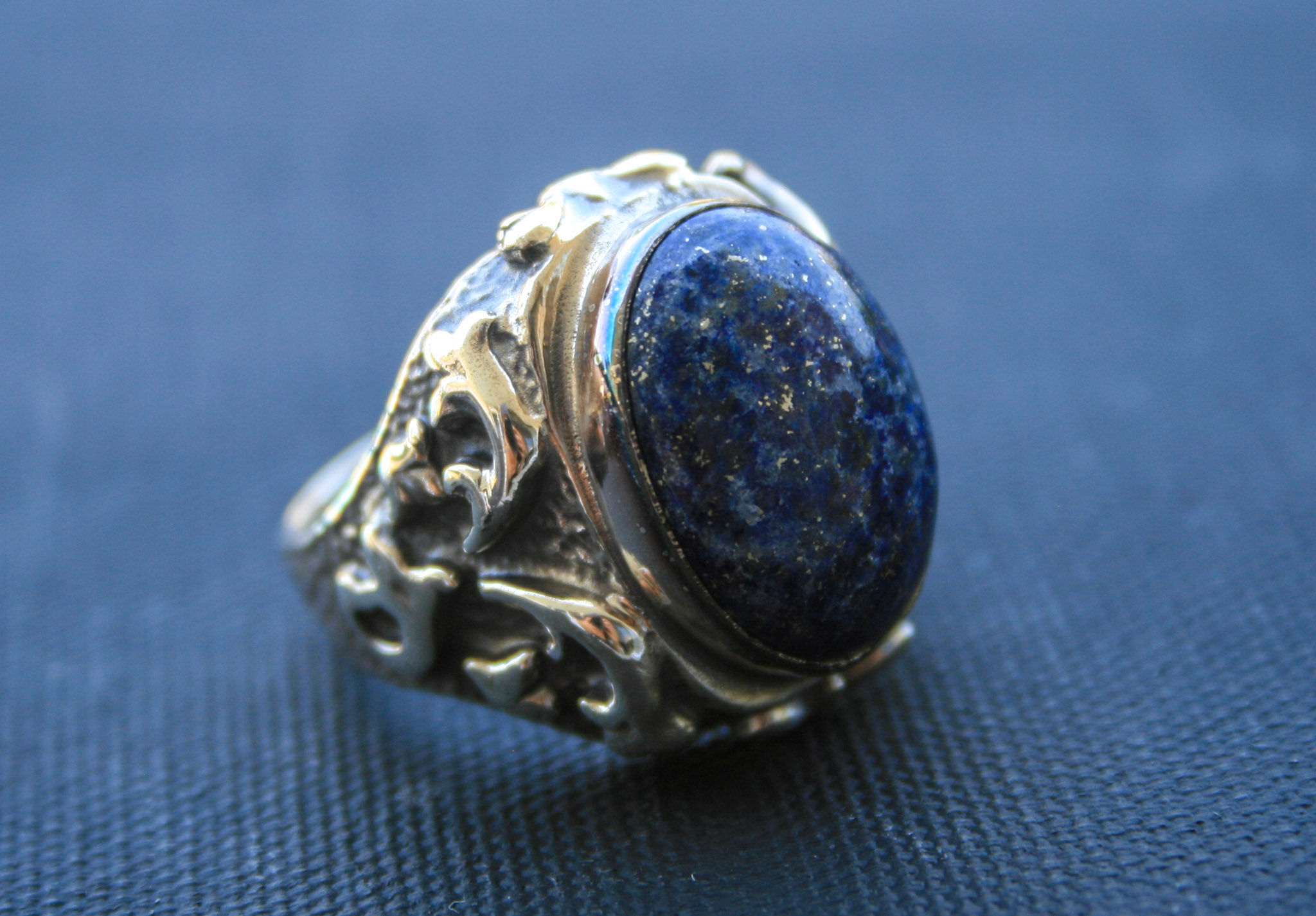 Unisex Sterling Silver Ring with Lapis Lazuli – Bold Handcrafted Ornate Design