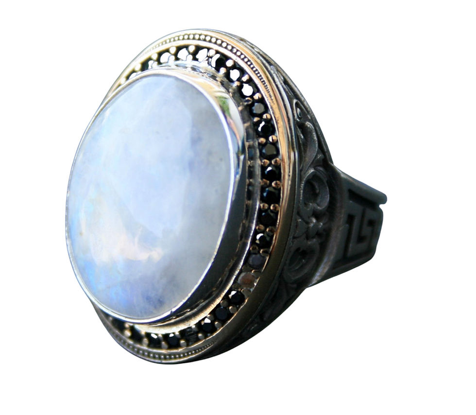Thumbnail: Vintage Moonstone Sterling Silver Ring