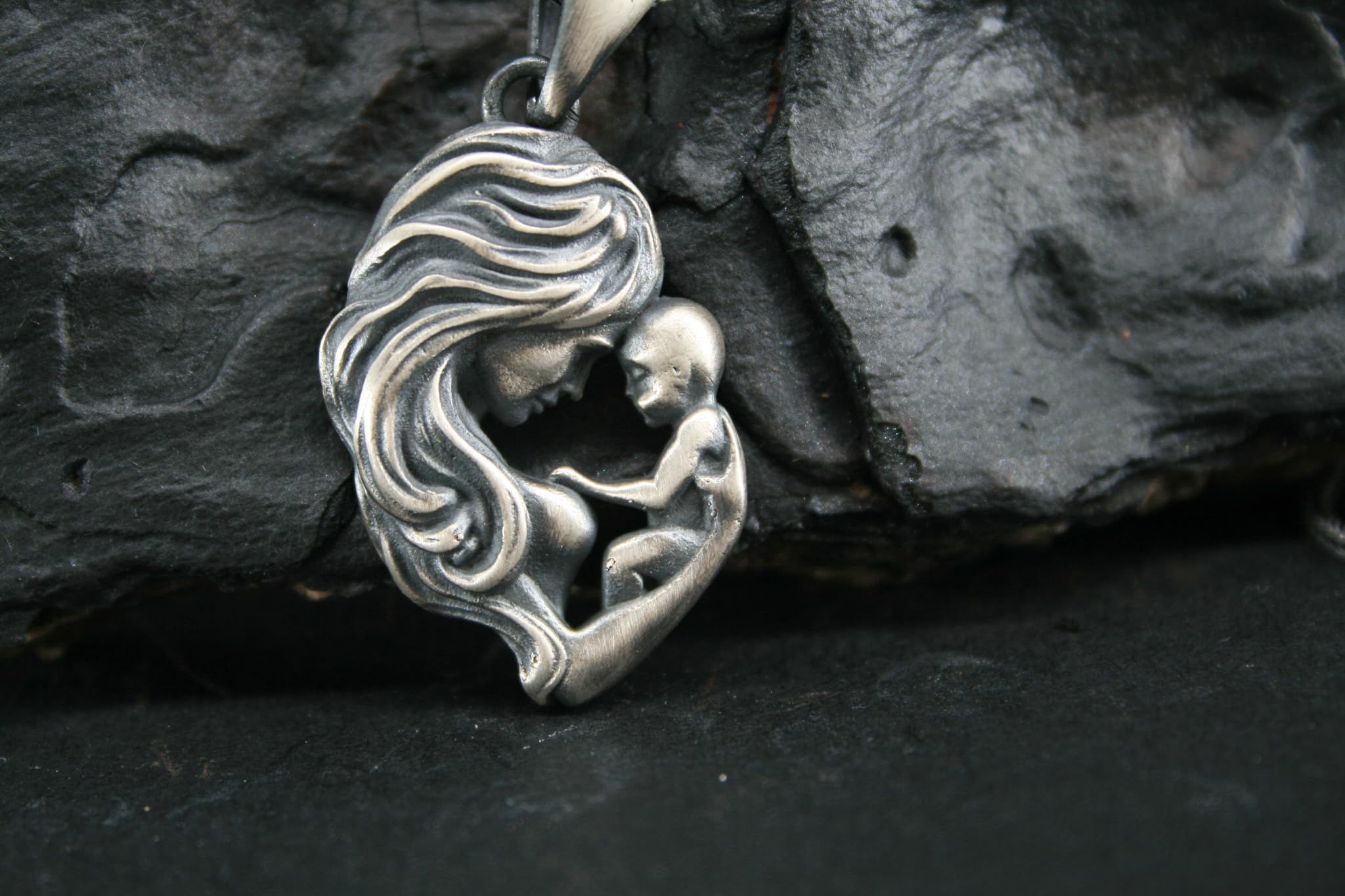 Elegant Beauty: Mothers Love Necklace,925 Sterling Silver Necklace for Timeless