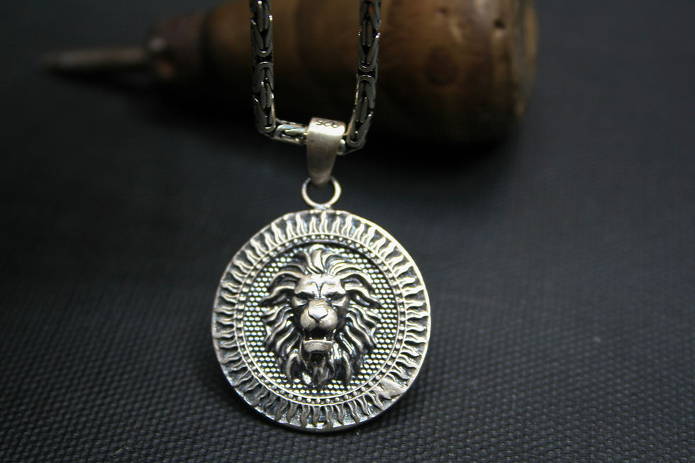 Thumbnail: Handmade Lion Medallion Pendant - 925 Sterling Silver Royal Lion Necklace Charm