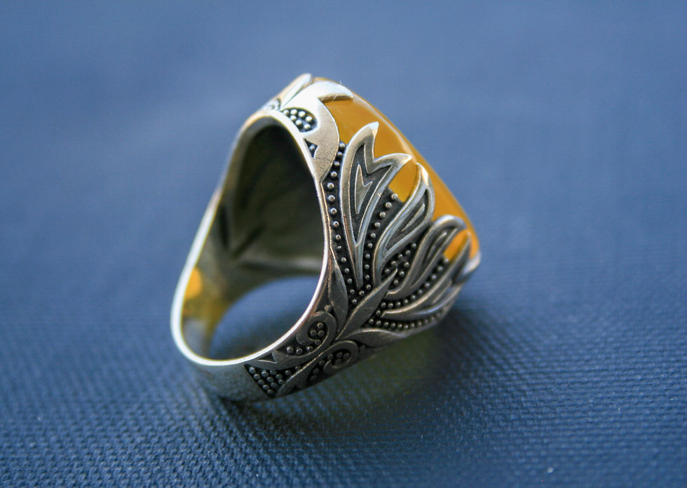 Thumbnail: Yellow Agate Silver Ring – Handcrafted Honey Agate in Vintage Engraved Design