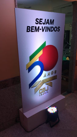 Totem em mdf