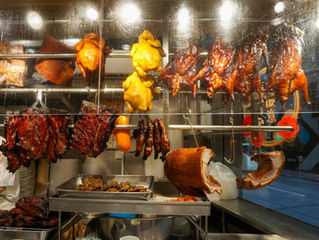 おひとりさまで味わうローカルグルメ