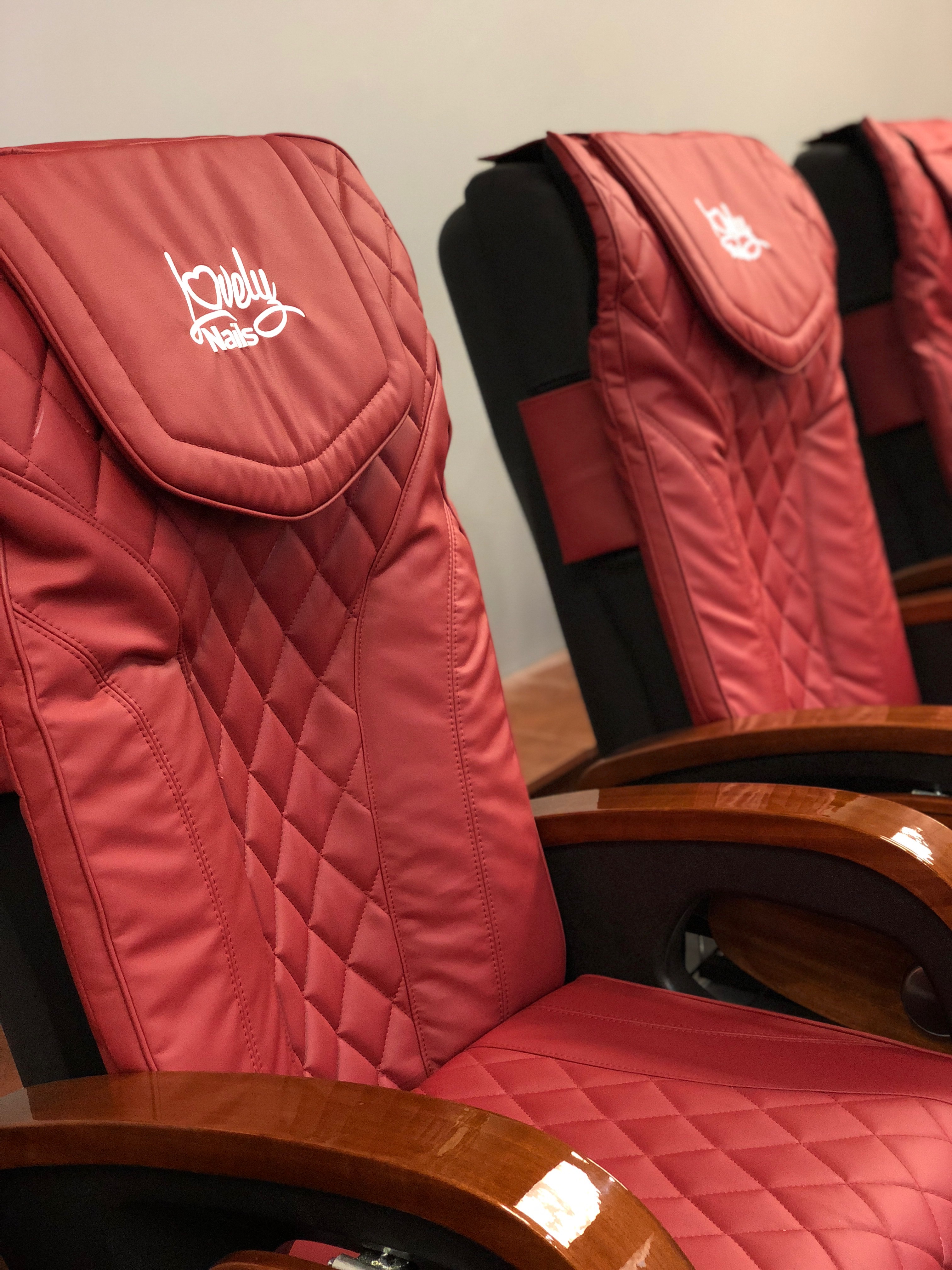 The Location | White Bear Lake | Lovely Nails