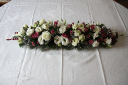 Chemin de table blanc et violet