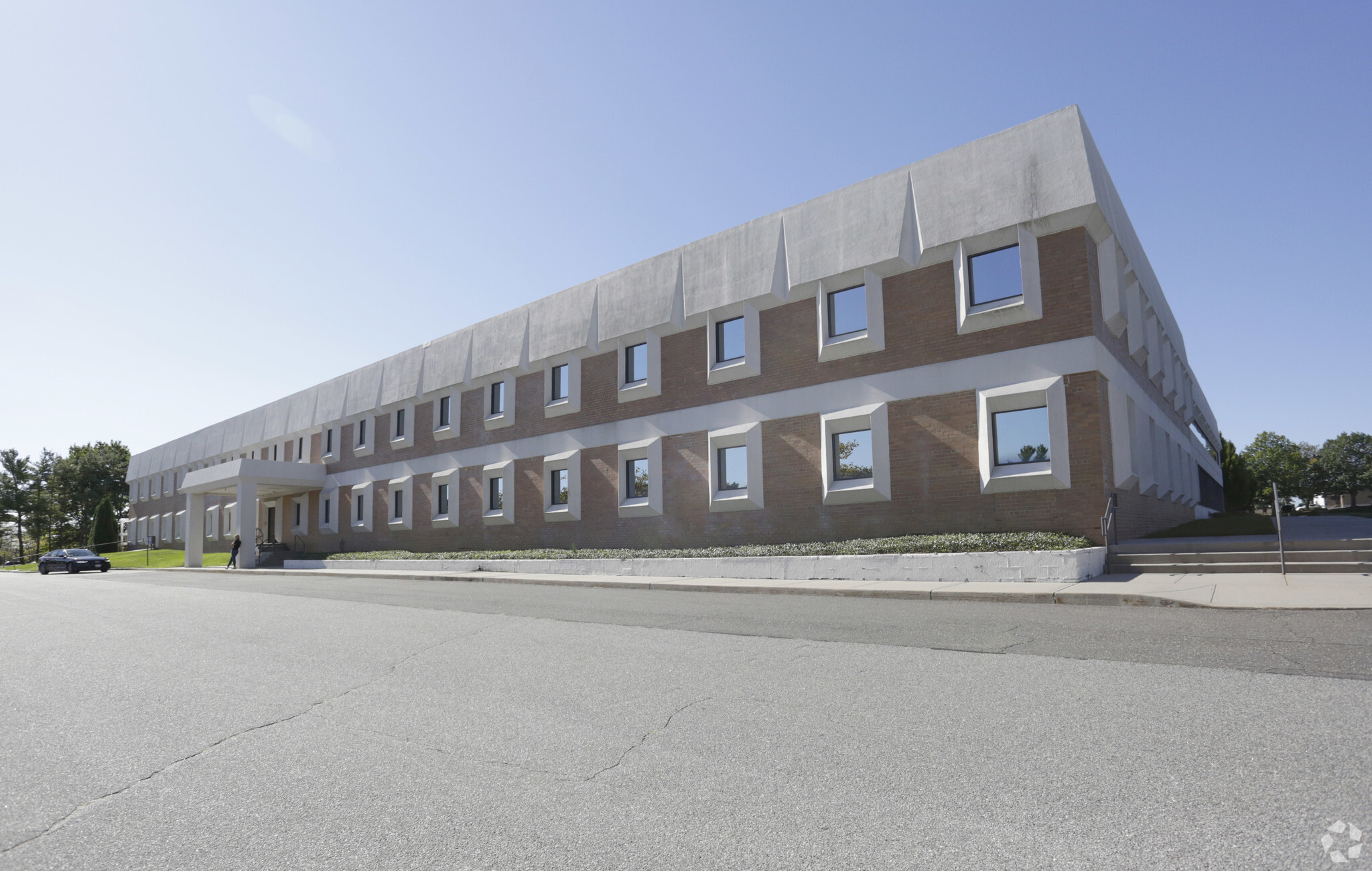 6800 Jericho Turnpike