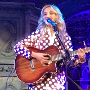 LIVE REVIEW: SARAH DARLING & FRIENDS - JAMIE LAWSON, THE WANDERING HEARTS, WARD THOMAS & JESS SHARMAN - CHRISTMAS SHOW - UNION CHAPEL