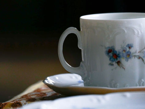 Koffie op het schoteltje
