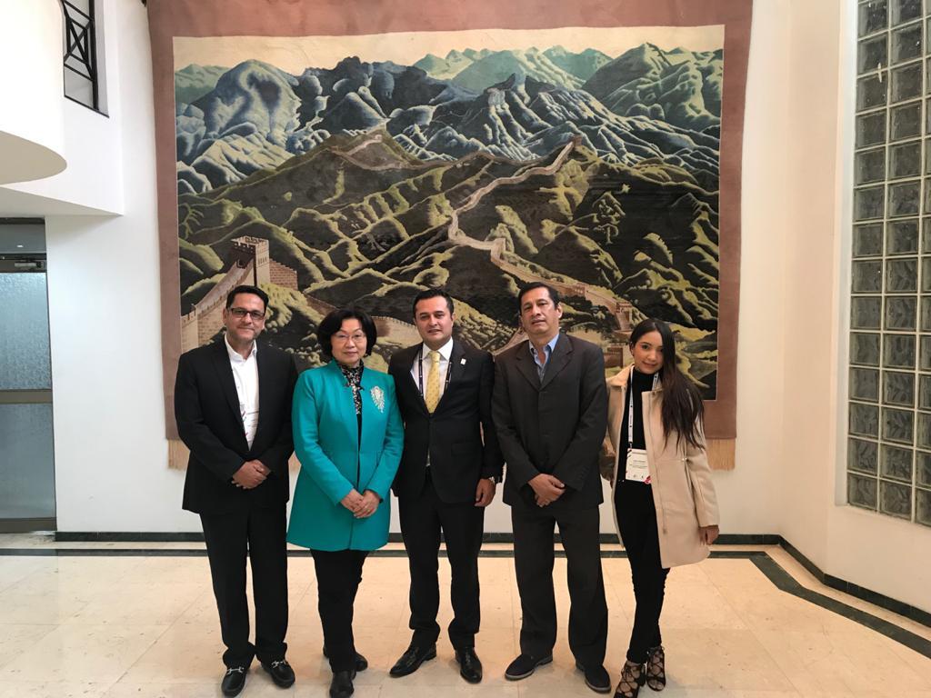 Archivo de Jorge Iván Torres Ramírez: fotografía de grupo durante una visita.