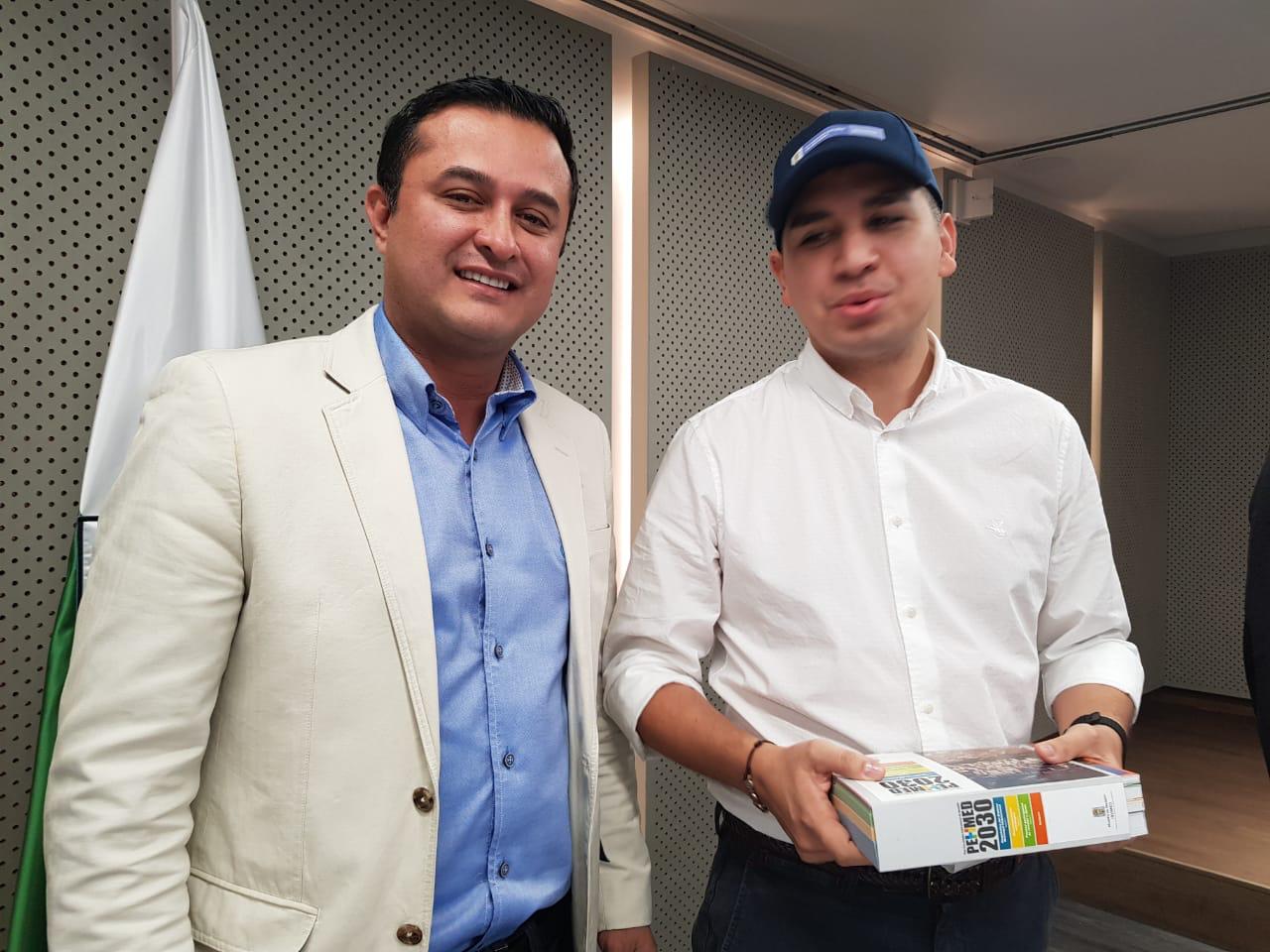Archivo de Jorge Iván Torres Ramírez: encuentro y presentación de material impreso.