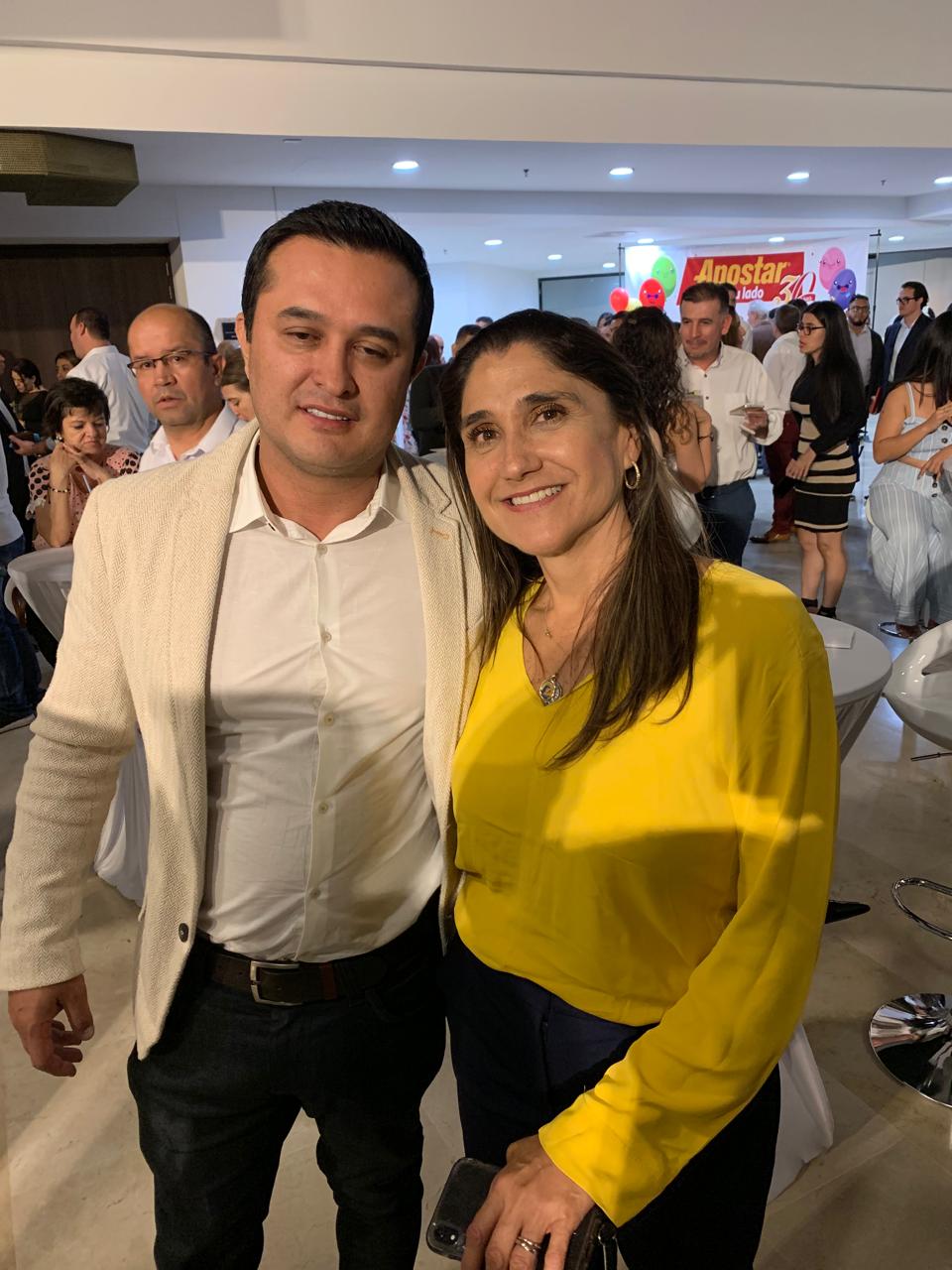 Archivo de Jorge Iván Torres Ramírez: recuerdo compartido en un evento.