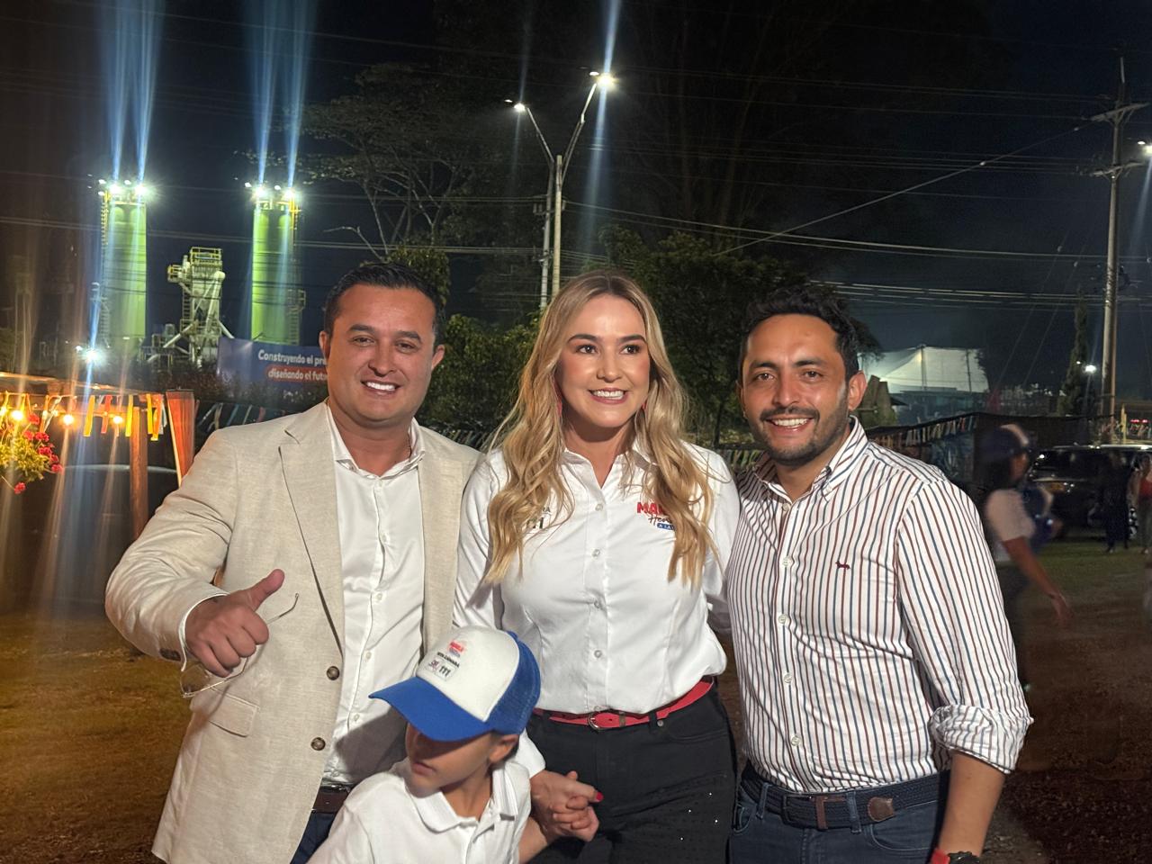 Archivo de Jorge Iván Torres Ramírez: encuentro público durante una jornada nocturna.
