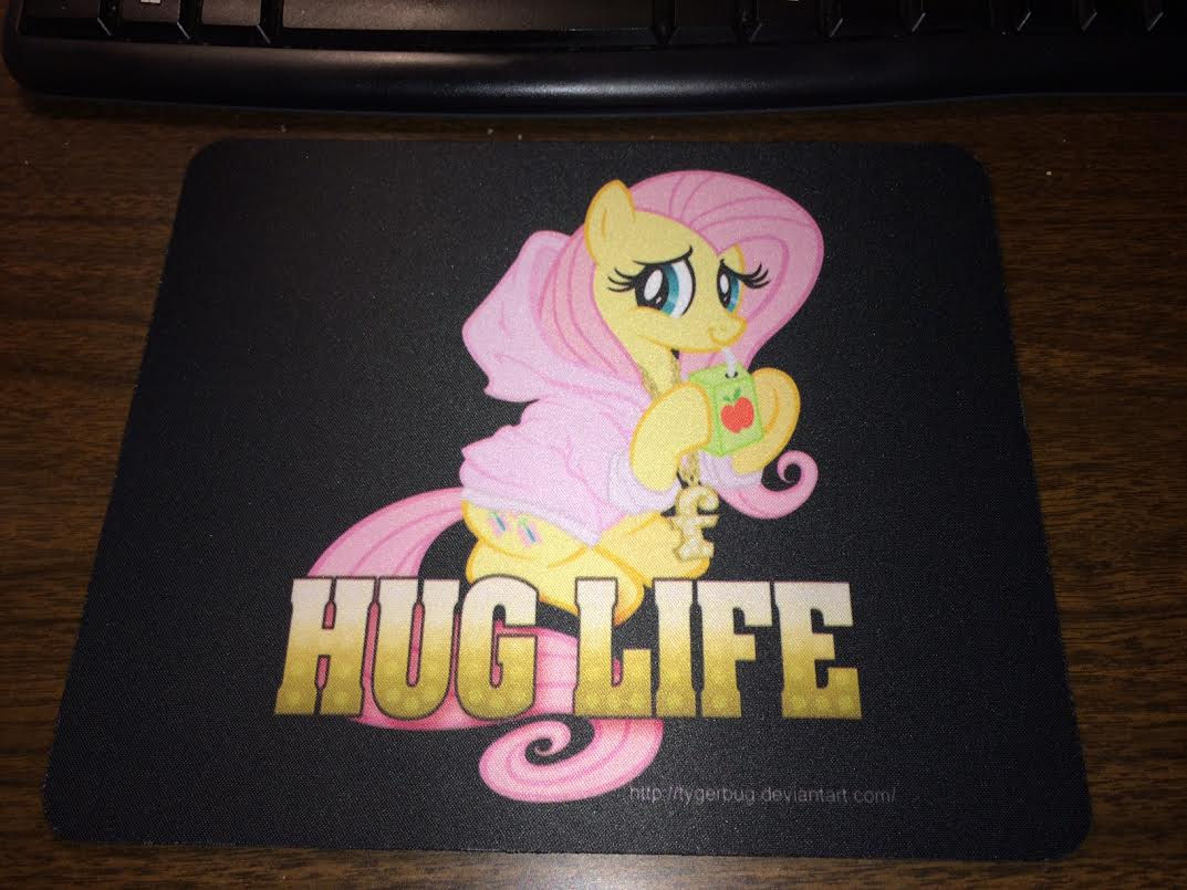 Fluttershy HUG LIFE MLP Mouse pad