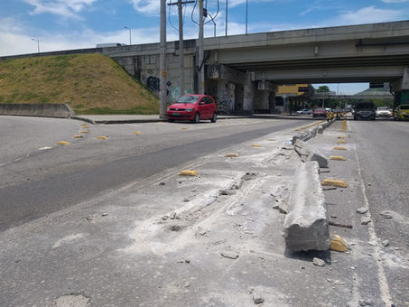 Após ViaRio parar manutenção, Prefeitura promete recolocar blocos de cimento na Fontenelle