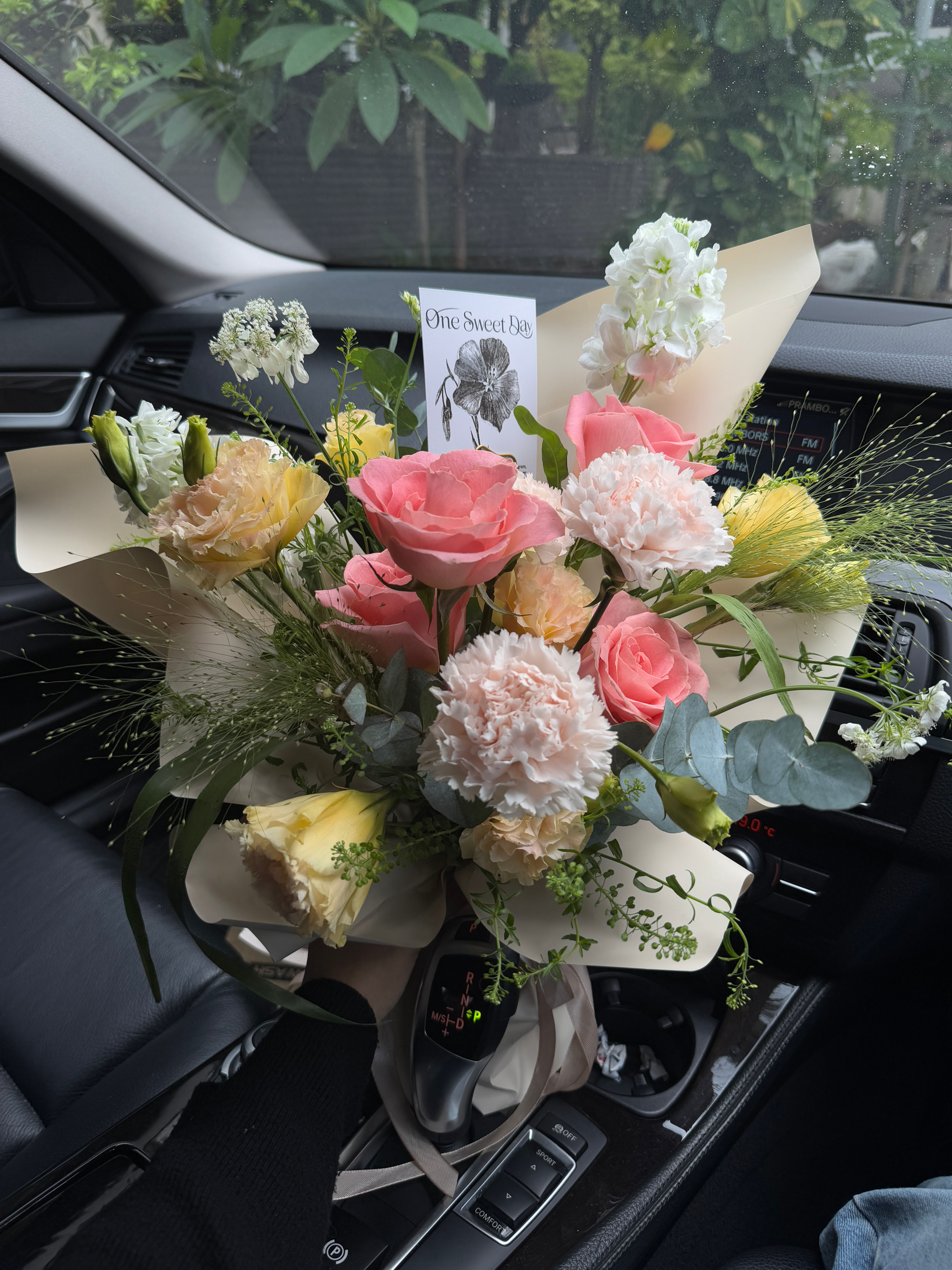 Peachy Champage Premium bouquet (S)