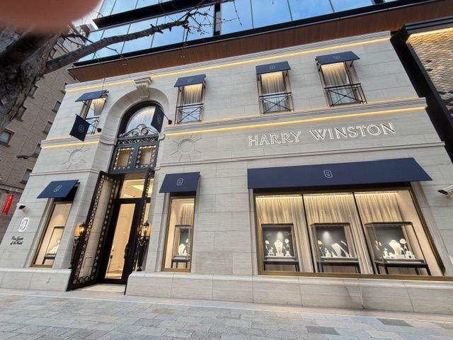 ハリーウィンストン　　　　　　　　　岡山市　倉敷市　津山市　　　　　　たくさんのお客様が来店されています。